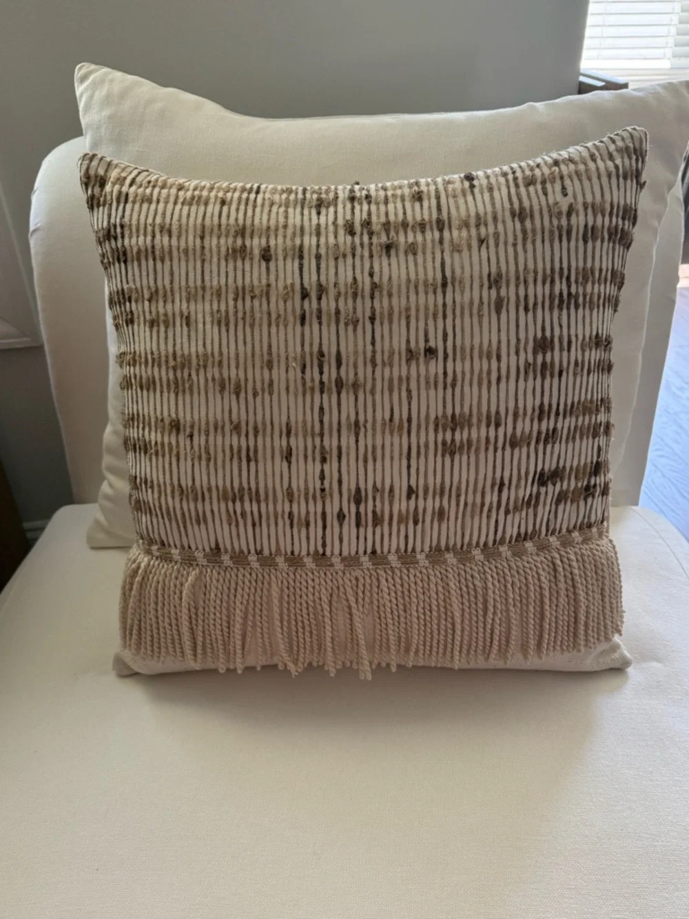 New! BARCLAY BUTERA Eastern Accents Cabo Textured Silk Decorative Pillow 20x20